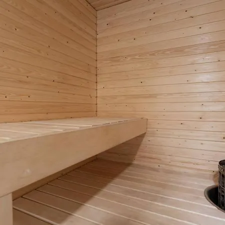 アパート Bright & Modern With Sauna, 6 Guests *