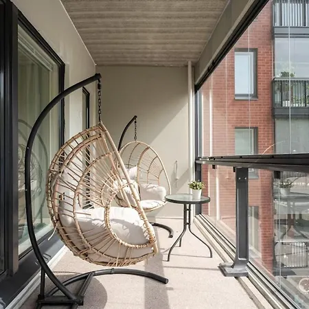 Bright & Modern With Sauna, 6 Guests アパート *
